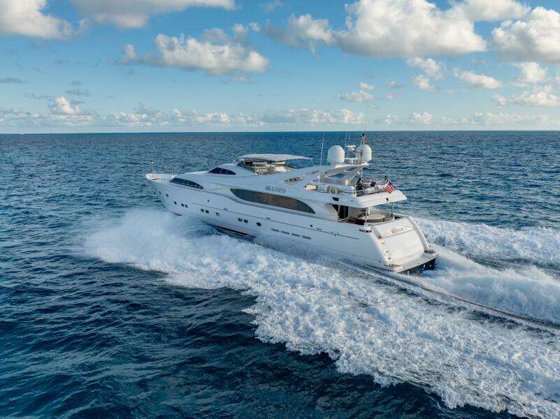 2004 Ferretti Yachts 