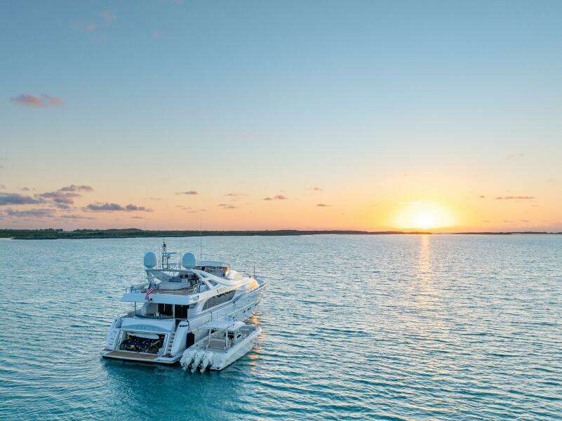 2004 Ferretti Yachts 