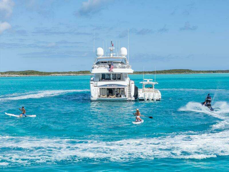 2004 Ferretti Yachts 