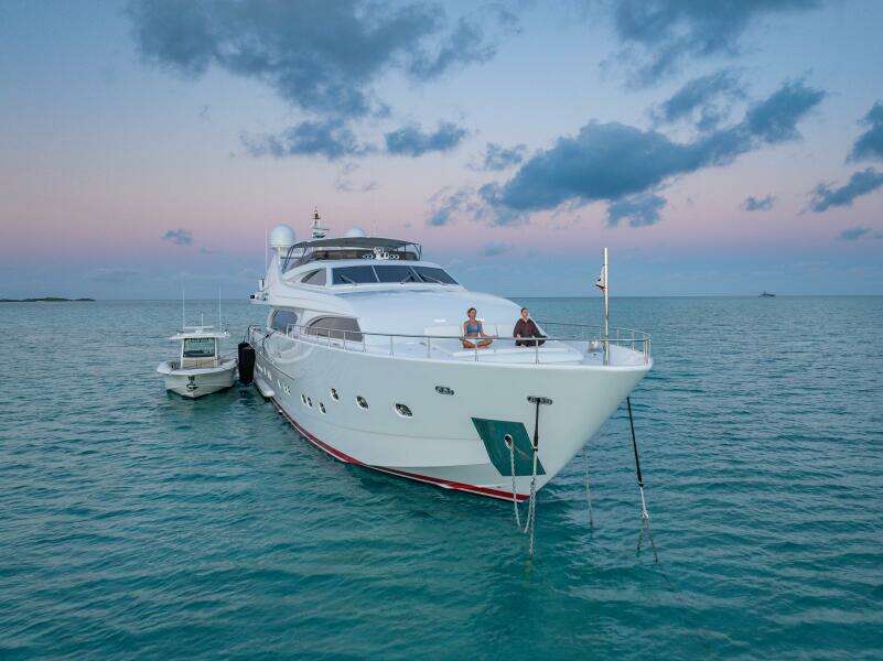2004 Ferretti Yachts 