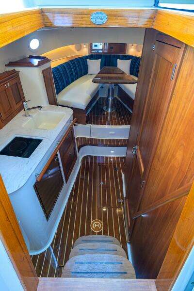 Hinckley 40X Renie Vie- Cabin