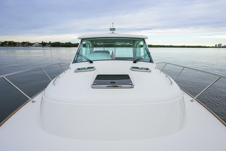 40' 2022 Hinckley 40X