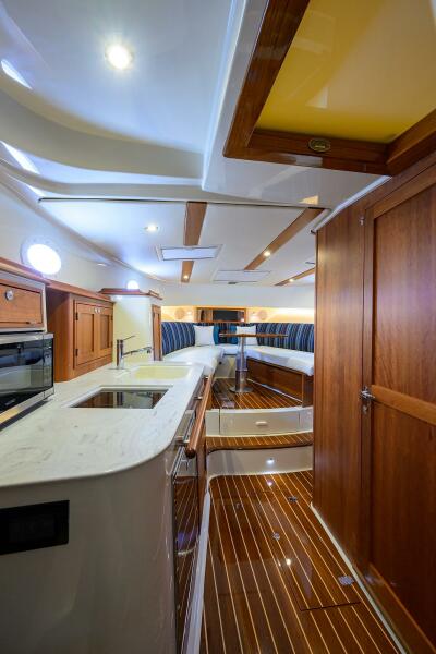 40' 2022 Hinckley 40X