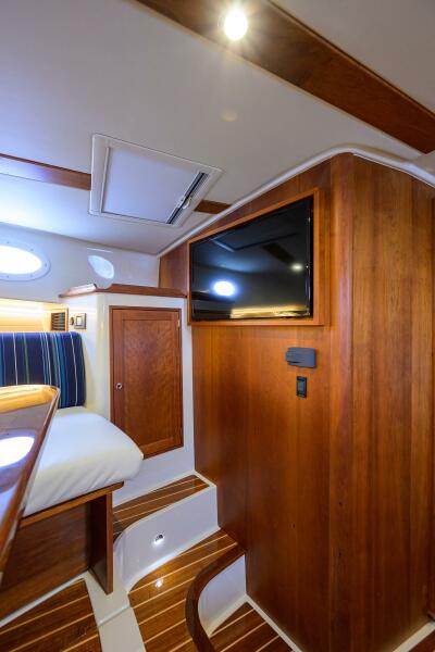 40' 2022 Hinckley 40X