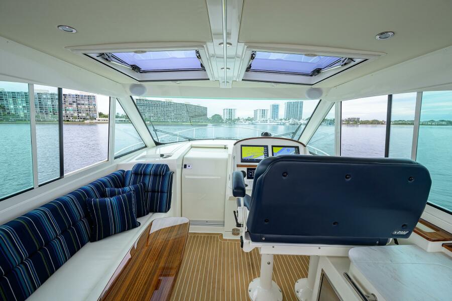 40' 2022 Hinckley 40X