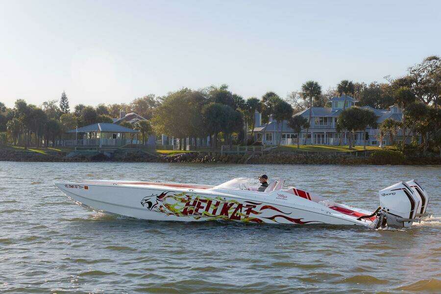 32ft Hellkat Yacht For Sale