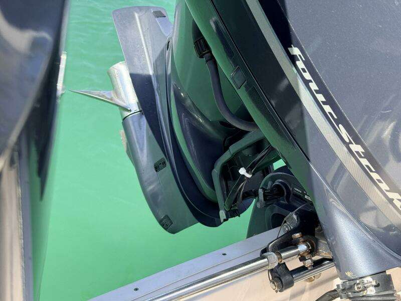 30ft Grady White Yacht For Sale