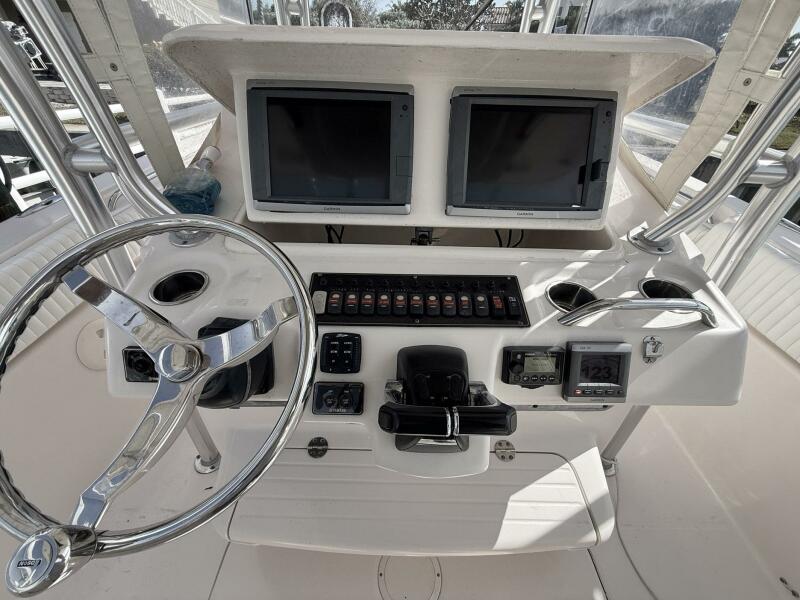 30' 2013 Grady-White Canyon 306