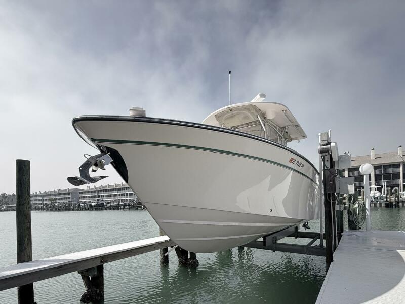 30' 2013 Grady-White Canyon 306