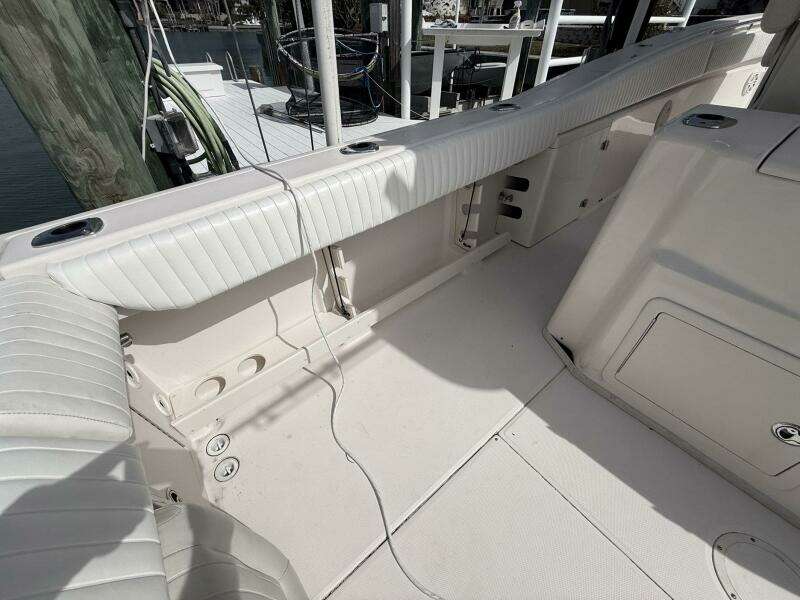 30ft Grady White Yacht For Sale