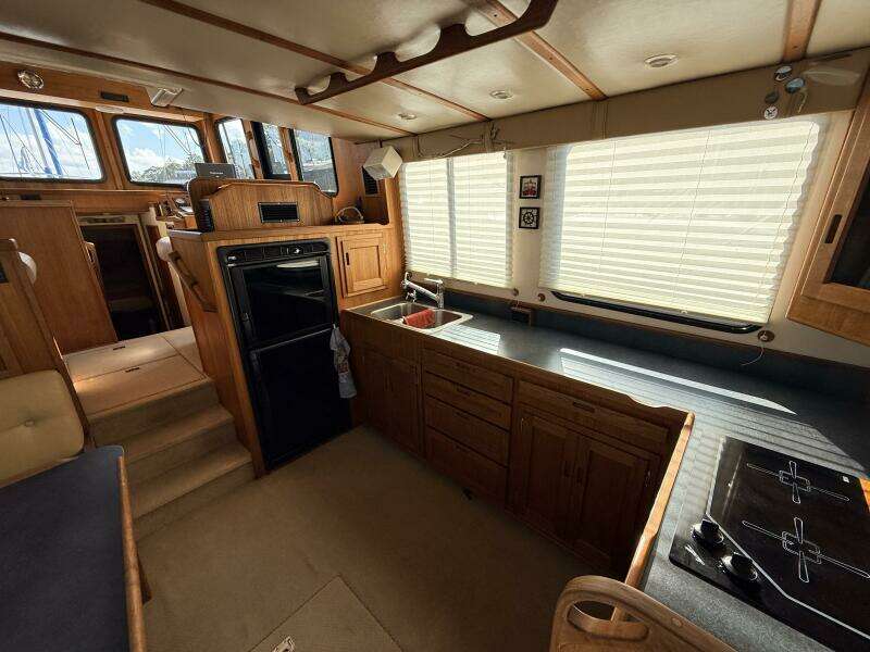 NOMAD 37ft Nordic Tugs Yacht For Sale