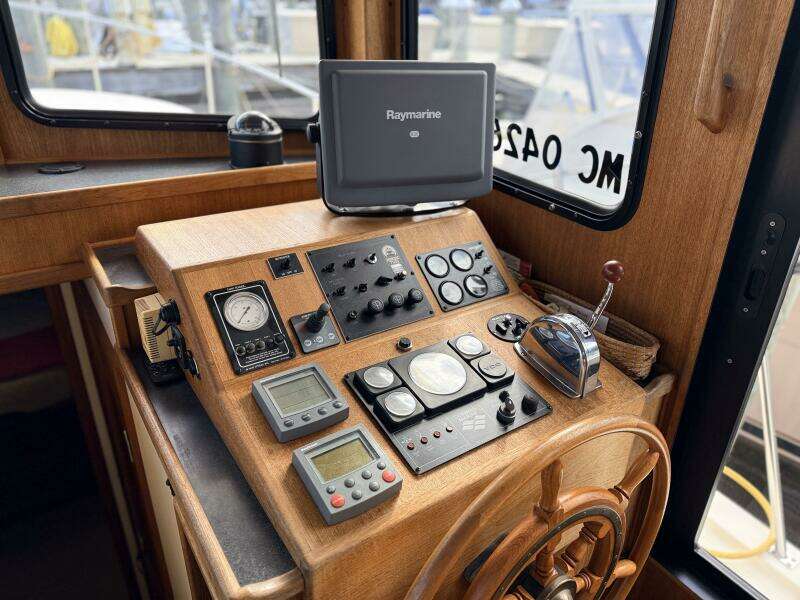 NOMAD 37ft Nordic Tugs Yacht For Sale