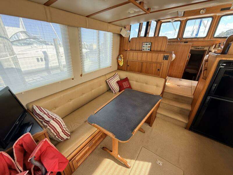 NOMAD 37ft Nordic Tugs Yacht For Sale