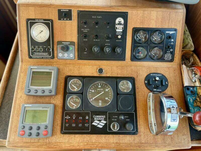 NOMAD 37ft Nordic Tugs Yacht For Sale