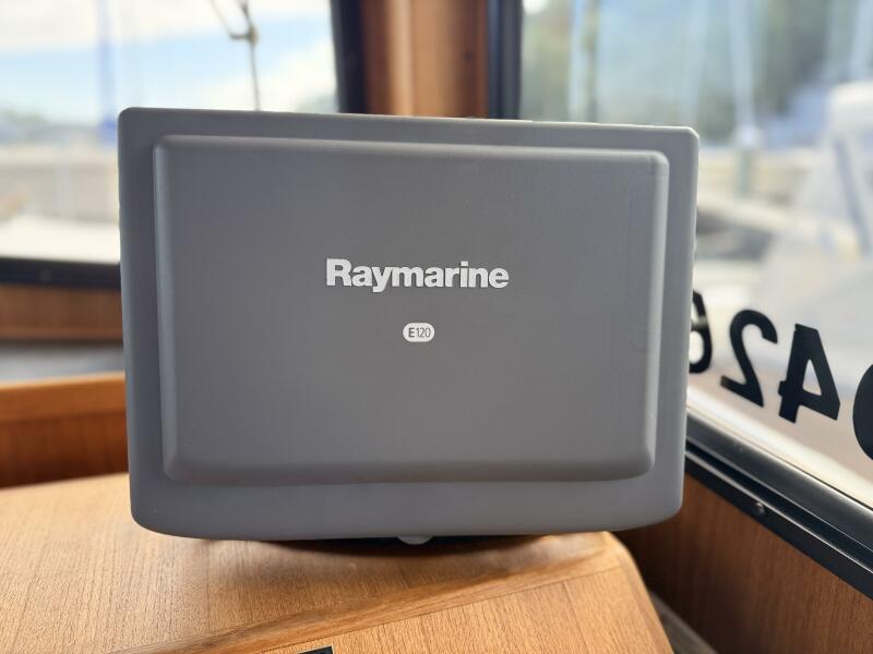 37' 2000 Nordic Tugs 37