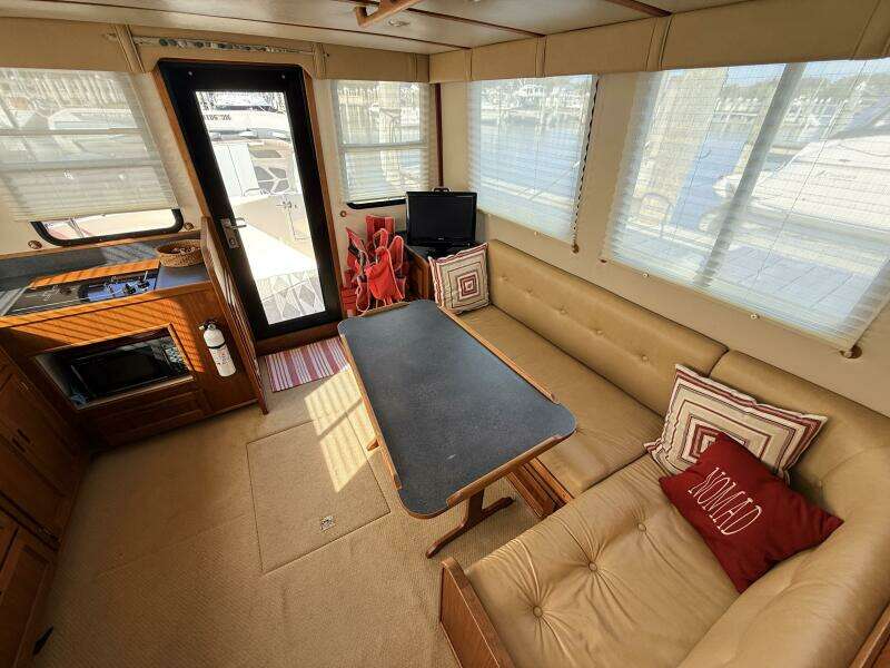 NOMAD 37ft Nordic Tugs Yacht For Sale