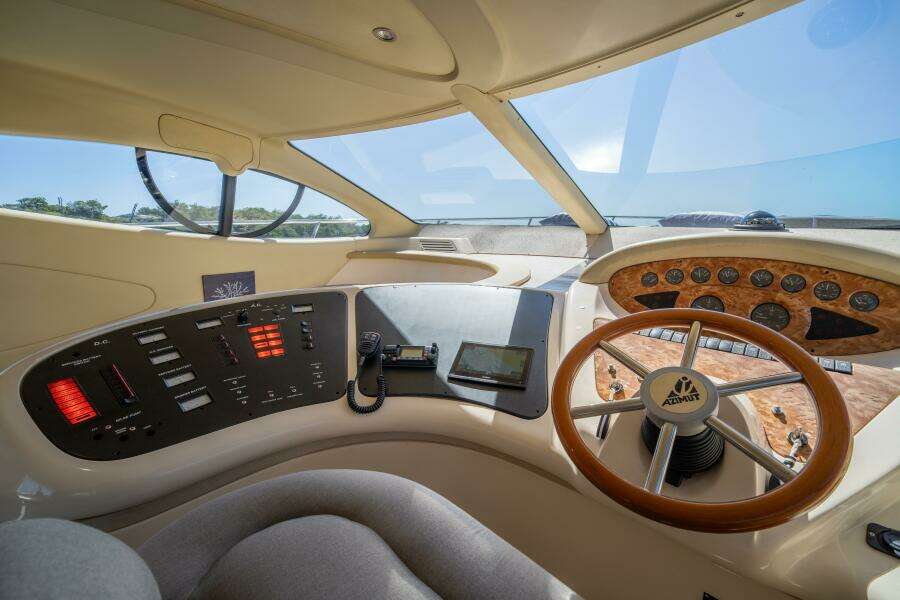 46ft Azimut Yacht For Sale