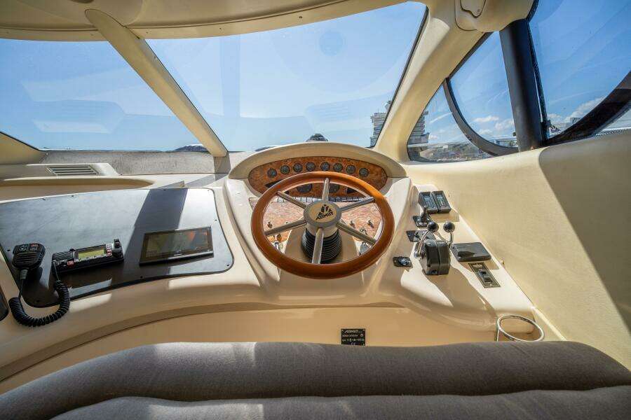 46ft Azimut Yacht For Sale