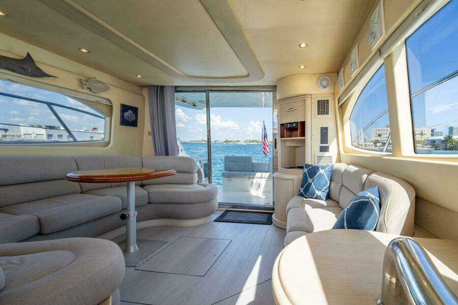 46ft Azimut Yacht For Sale