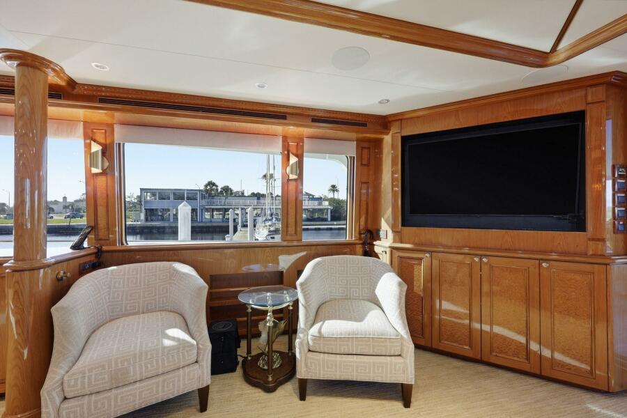 95' 2008 Cheoy Lee 95 Motor Yacht