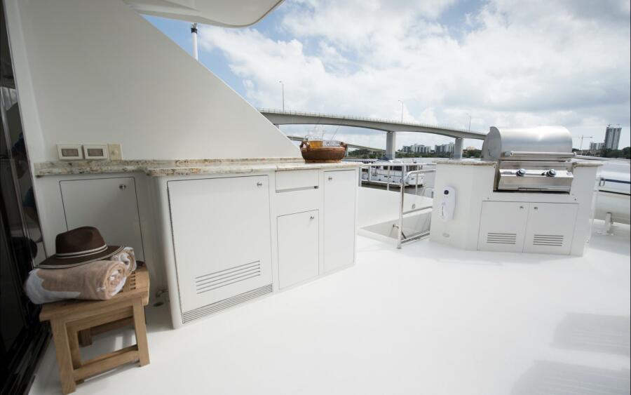 95' 2008 Cheoy Lee 95 Motor Yacht