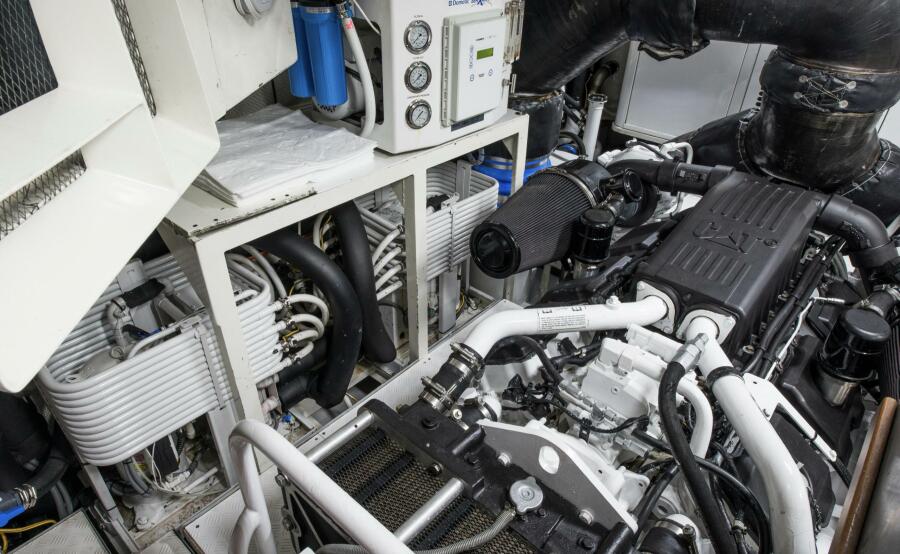 95' 2008 Cheoy Lee 95 Motor Yacht