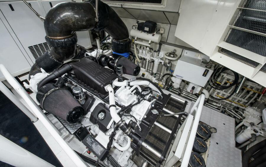 95' 2008 Cheoy Lee 95 Motor Yacht