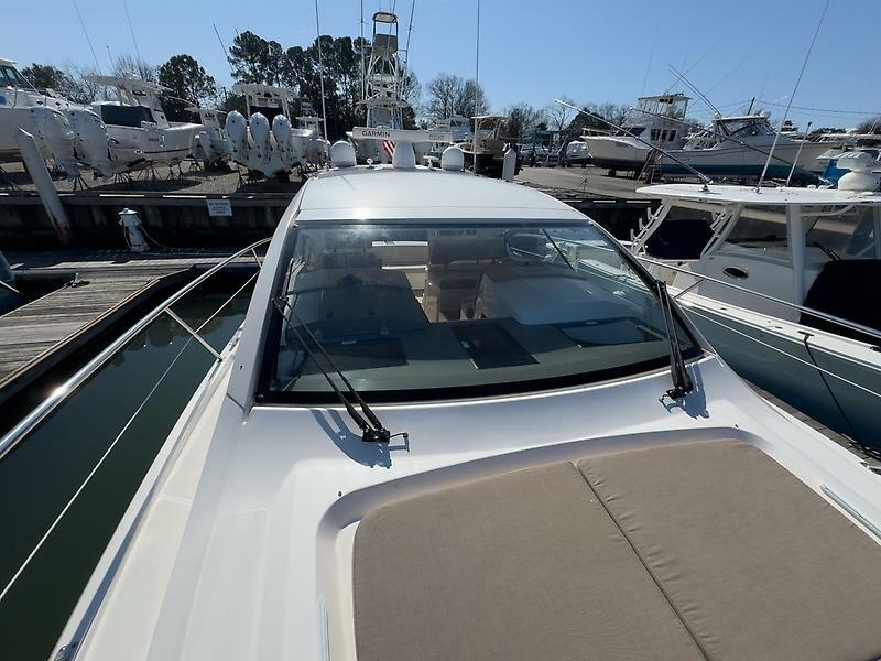 41' 2015 Pursuit SC 365i Sport Coupe