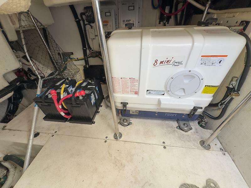 41' 2015 Pursuit SC 365i Sport Coupe