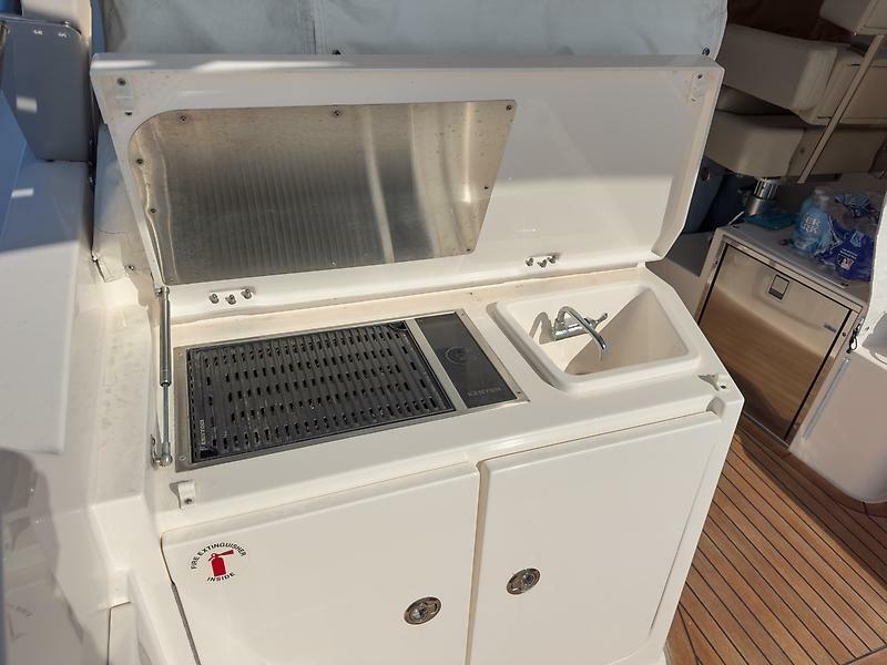 41' 2015 Pursuit SC 365i Sport Coupe