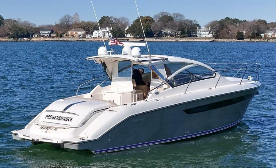 41' 2015 Pursuit SC 365i Sport Coupe