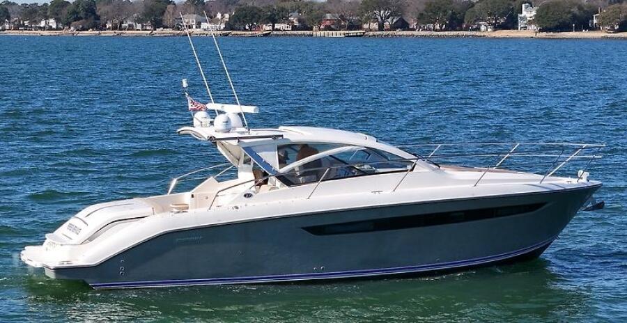 41' 2015 Pursuit SC 365i Sport Coupe