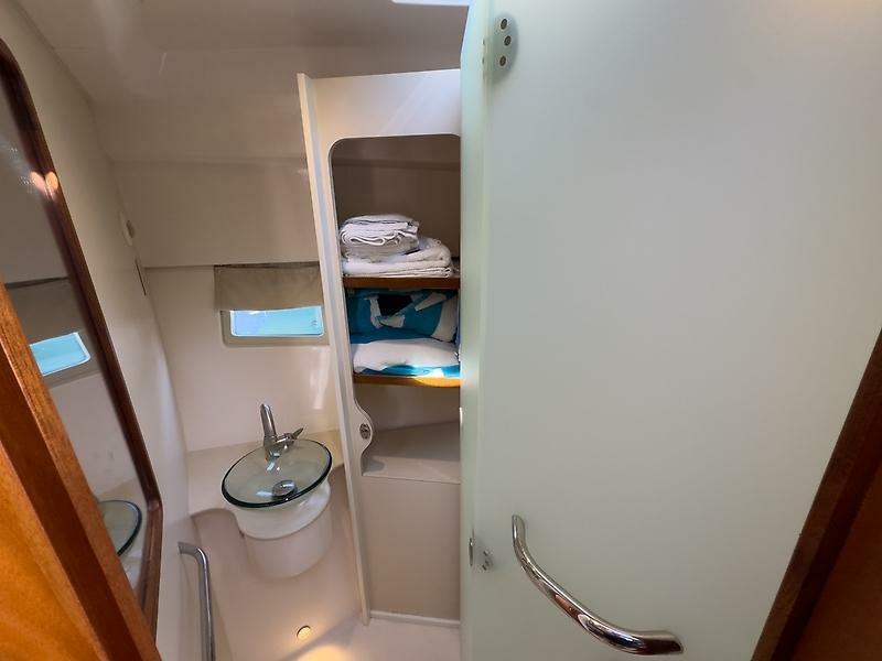 41' 2015 Pursuit SC 365i Sport Coupe