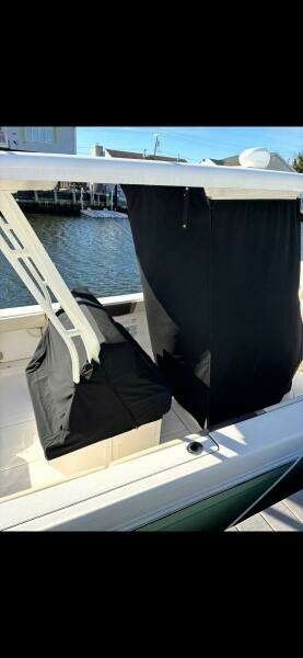 27ft Robalo Yacht For Sale