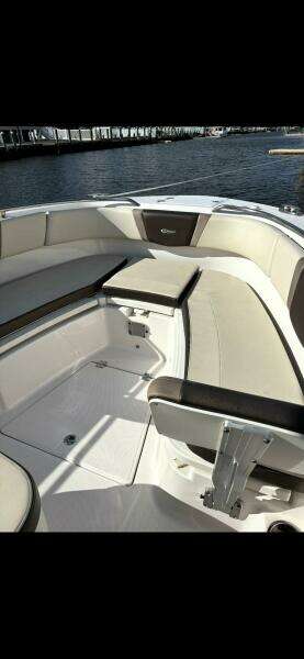 27ft Robalo Yacht For Sale