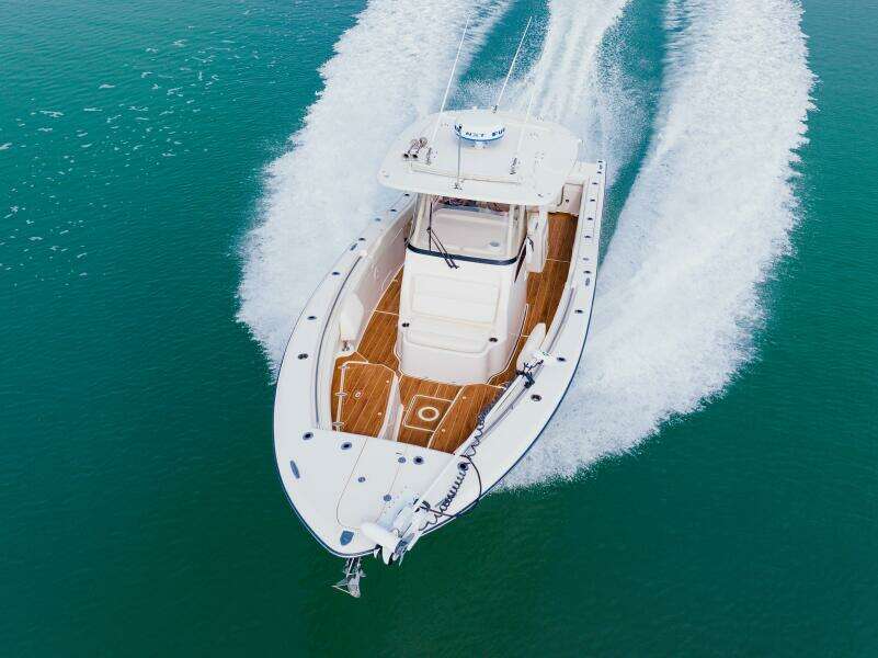 30ft Grady White Yacht For Sale