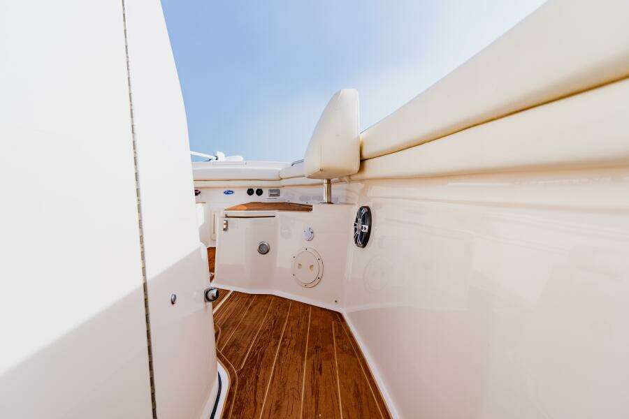 30ft Grady White Yacht For Sale
