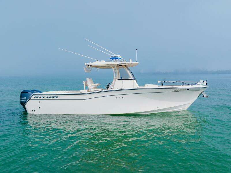 30ft Grady White Yacht For Sale