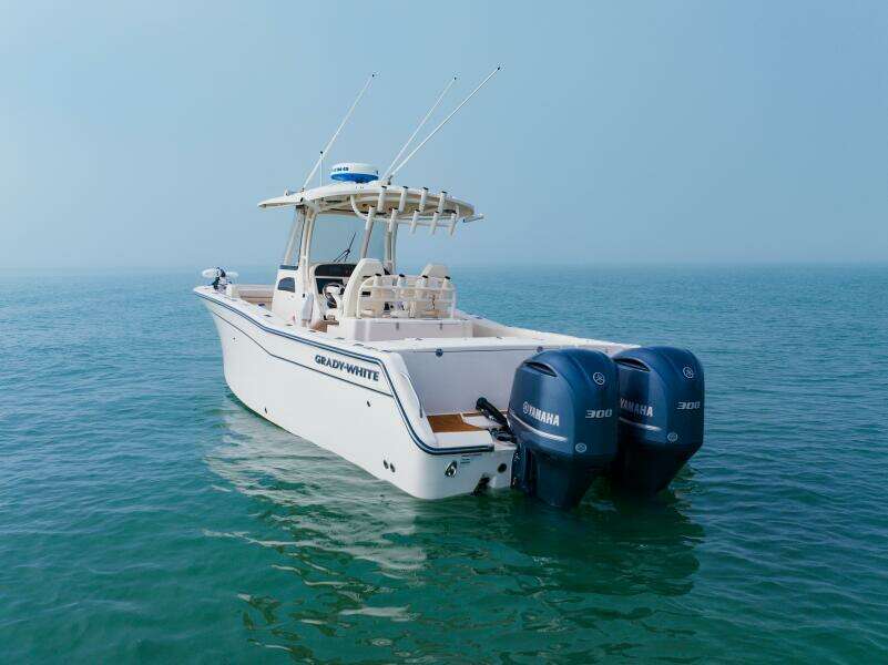 30ft Grady White Yacht For Sale