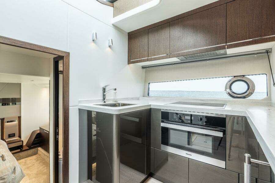 60ft Sunseeker Yacht For Sale