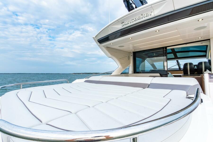 60' 2021 Sunseeker Predator 60 EVO