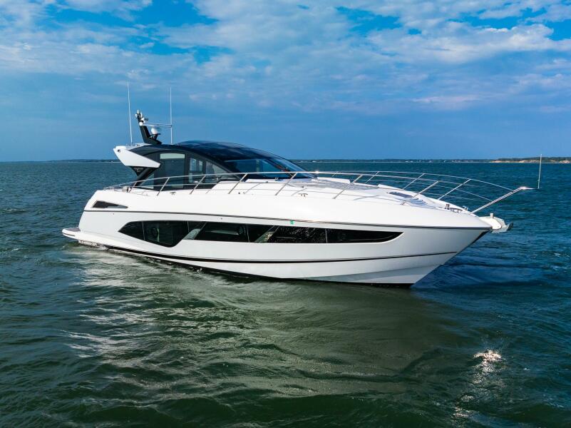 60' 2021 Sunseeker Predator 60 EVO