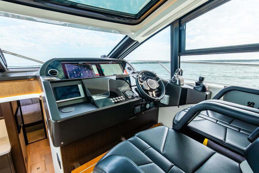 60' 2021 Sunseeker Predator 60 EVO