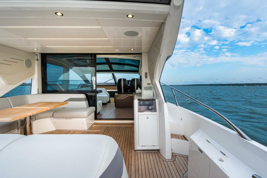60' 2021 Sunseeker Predator 60 EVO