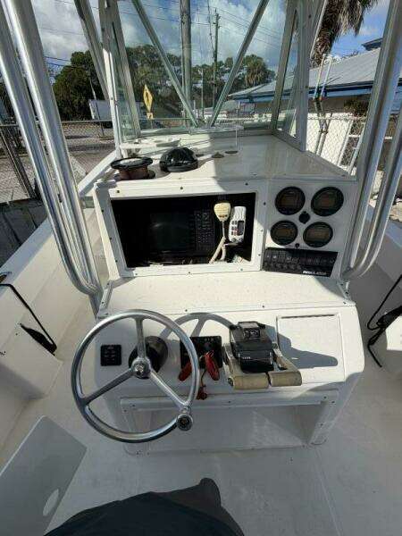 26ft Regulator Yacht For Sale
