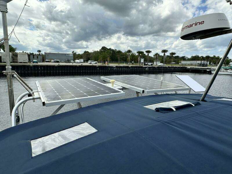 2005 Catalina Morgan 440