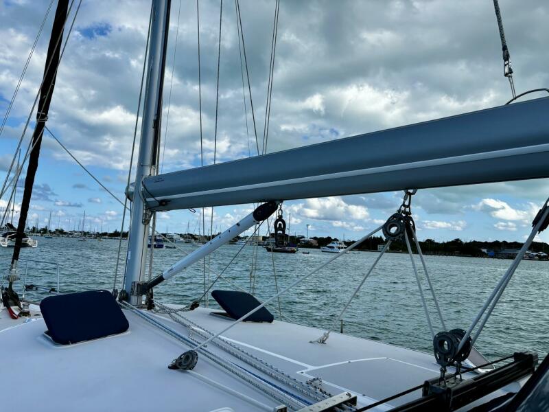 45' 2005 Catalina Morgan 440