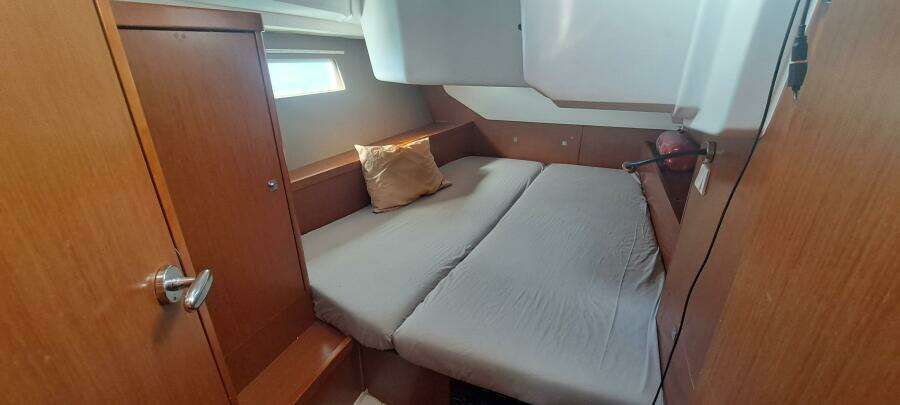 Buka 45ft Beneteau Yacht For Sale