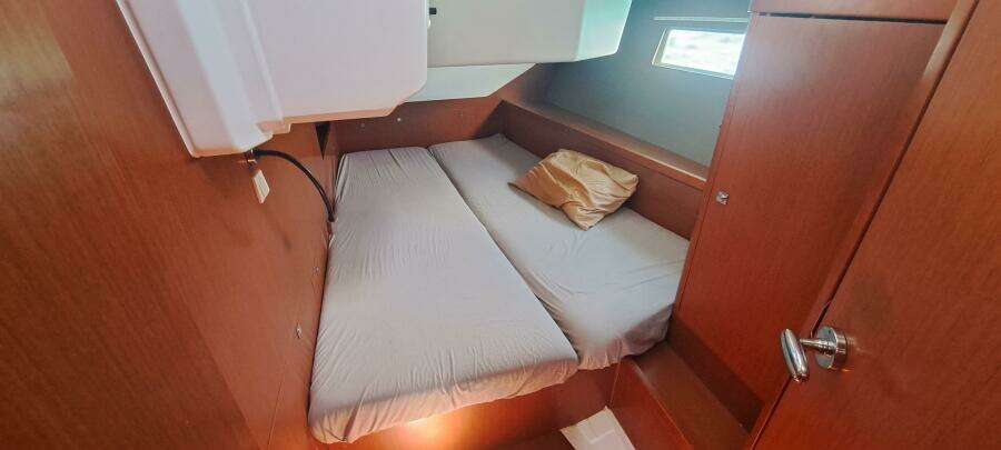 Buka 45ft Beneteau Yacht For Sale
