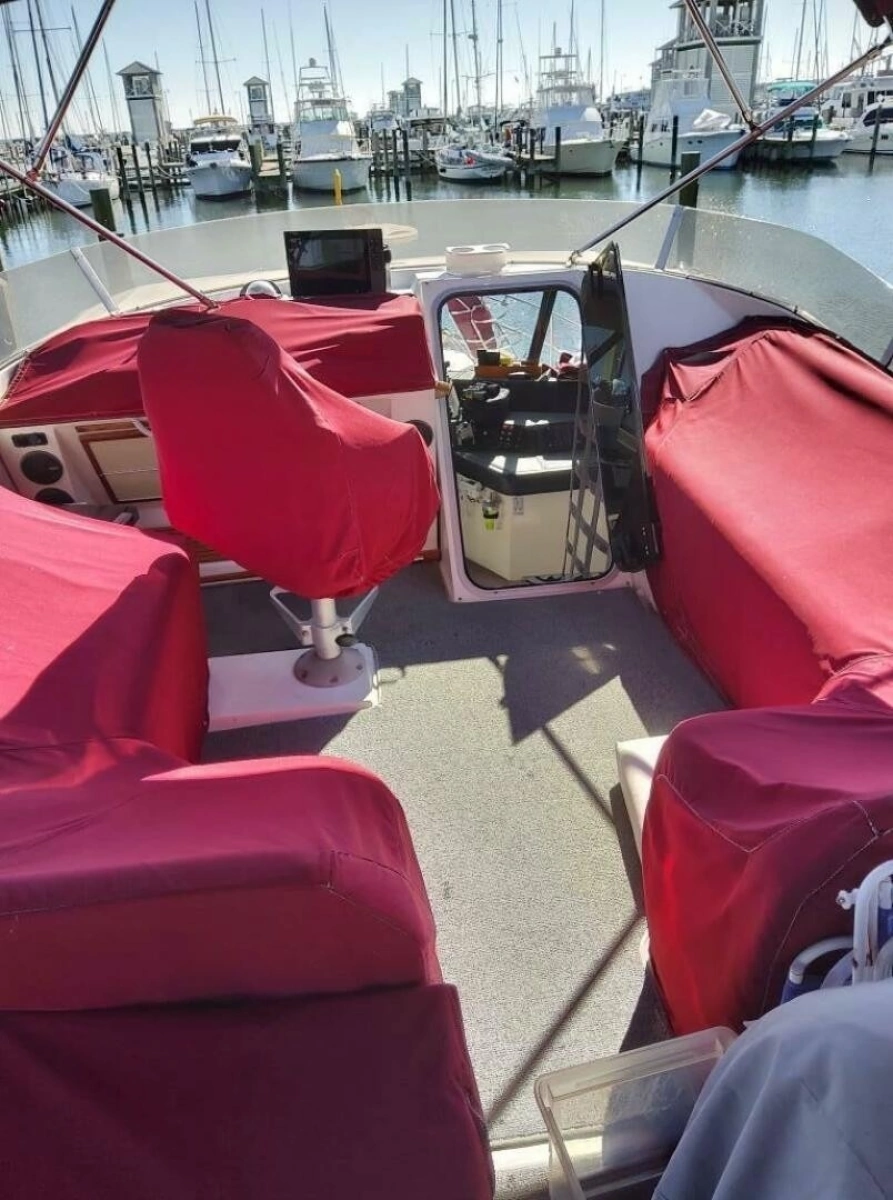 1991 Bayliner 4588 Pilothouse